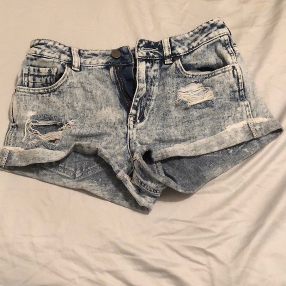 Kendall & Kylie Pants - Acid wash ripped jean shorts Kendall & Kylie Pants - Acid wash ripped jean shorts